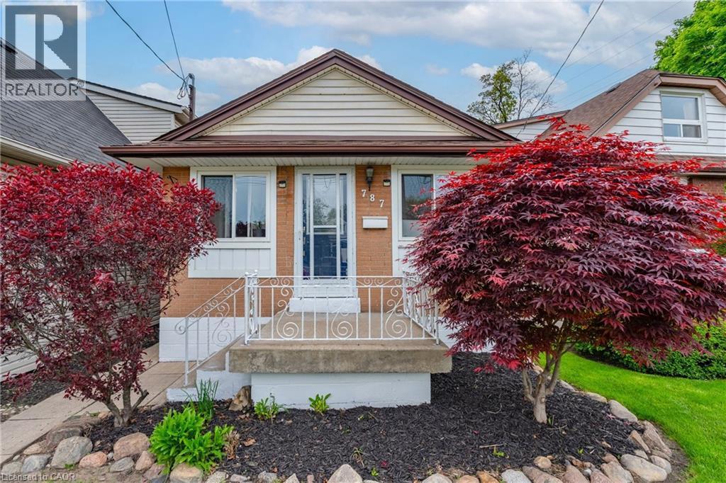 787 Knox Avenue, Hamilton, ON - Outdoor