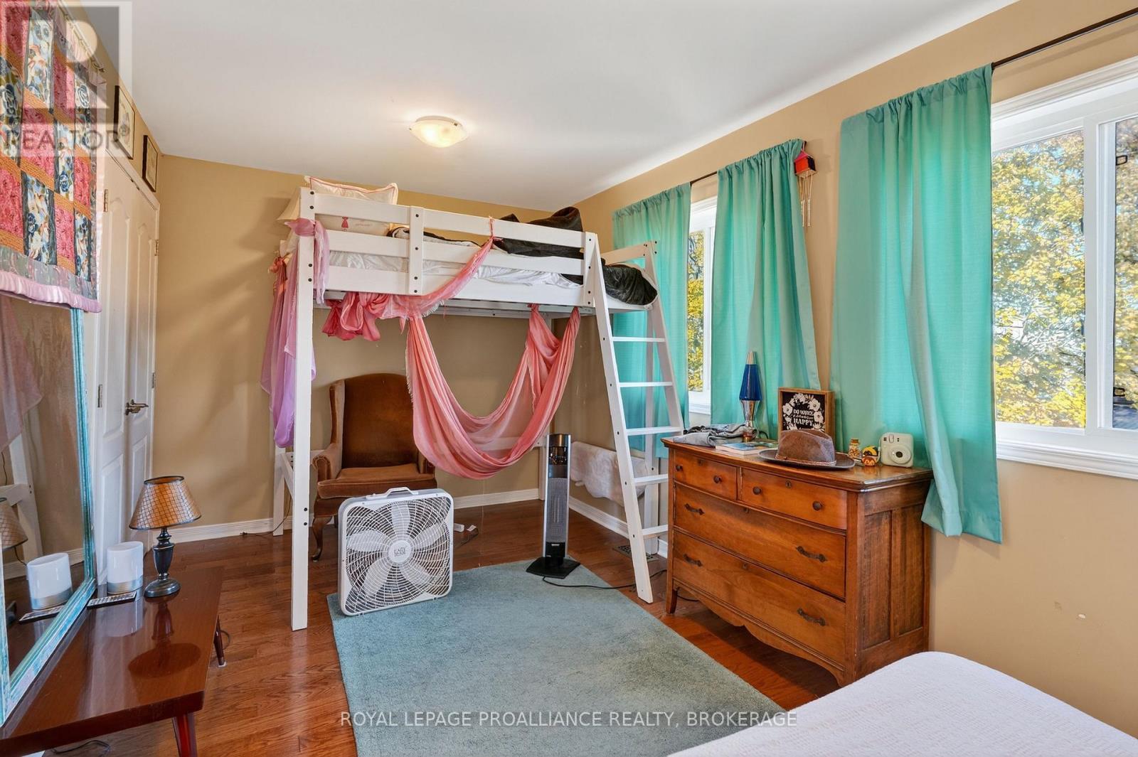 23 Charles Street, Kingston (East Of Sir John A. Blvd), ON - Indoor Photo Showing Other Room