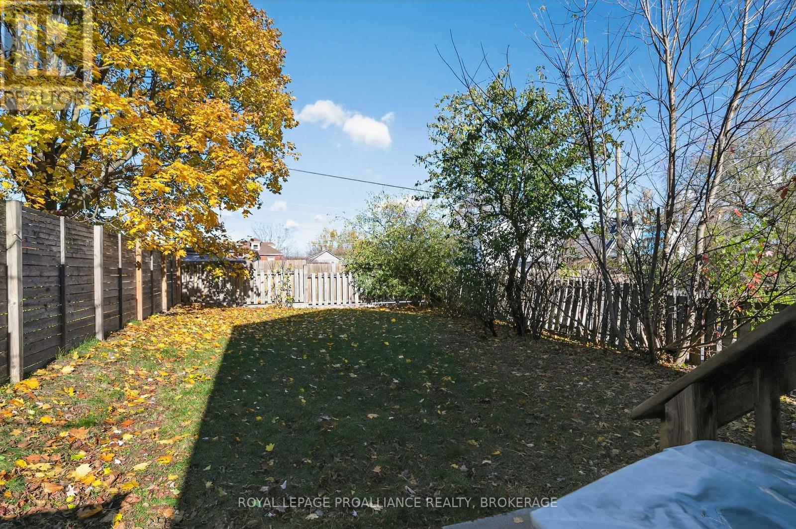 23 Charles Street, Kingston (East Of Sir John A. Blvd), ON - Outdoor