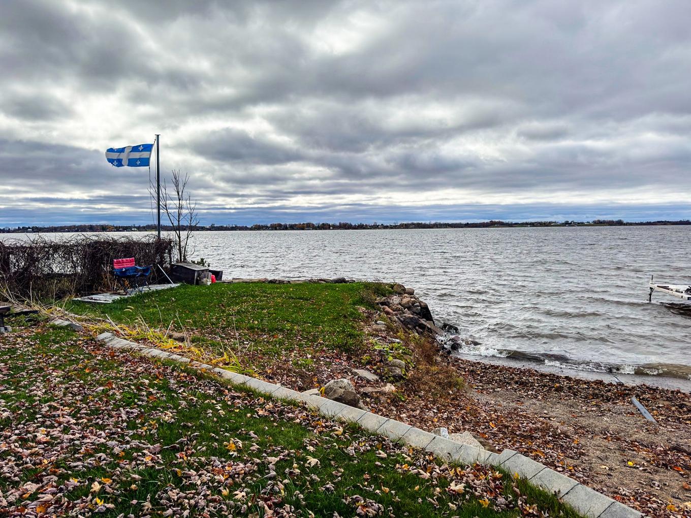 Waterfront - 30 Rue Paquette, Grenville-Sur-La-Rouge, QC - Outdoor With Body Of Water With View