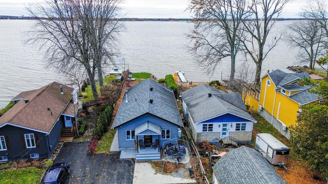 Overall view - 30 Rue Paquette, Grenville-Sur-La-Rouge, QC - Outdoor With Body Of Water