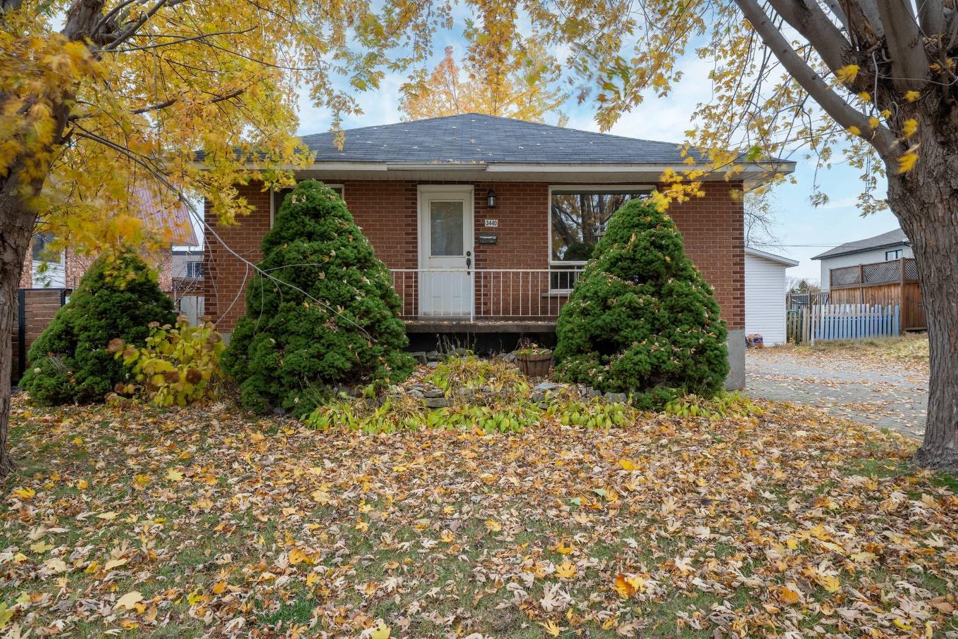 Frontage - 3440 Rue Gélineau, Longueuil (Saint-Hubert), QC - Outdoor