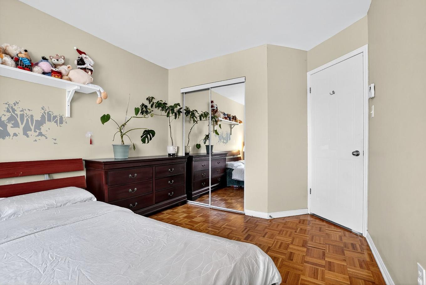 Chambre à coucher - 7558 Rue Broadway, Montréal (Lasalle), QC - Indoor Photo Showing Bedroom
