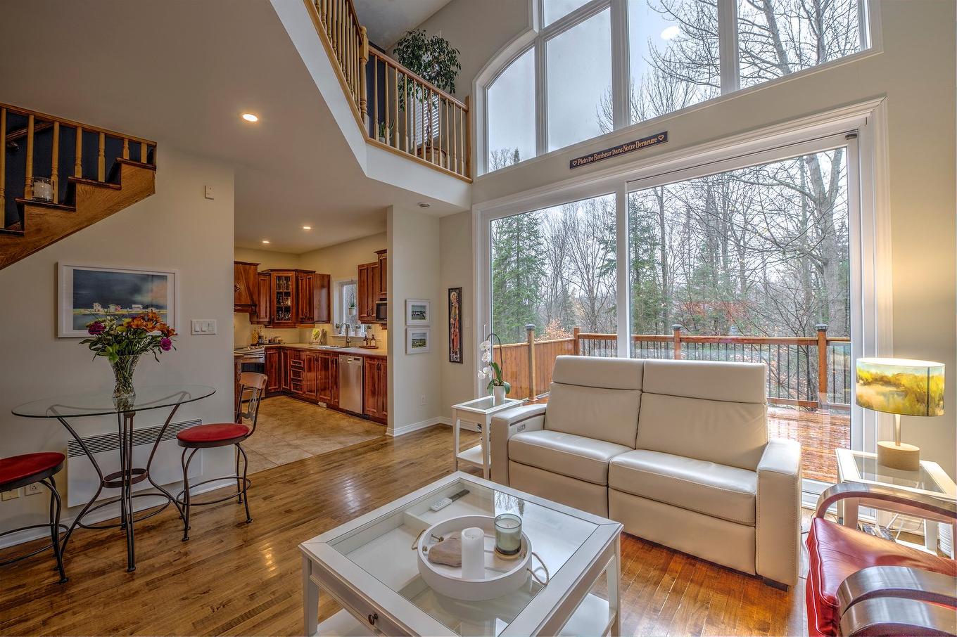 Salon - 2132 Rue Du Vallon, Saint-Jérôme, QC - Indoor Photo Showing Living Room