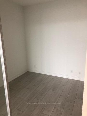 5205-5 Buttermill Avenue, Vaughan, ON - Indoor Photo Showing Other Room