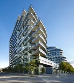 307-1 Edgewater Drive, Toronto, ON - Outdoor