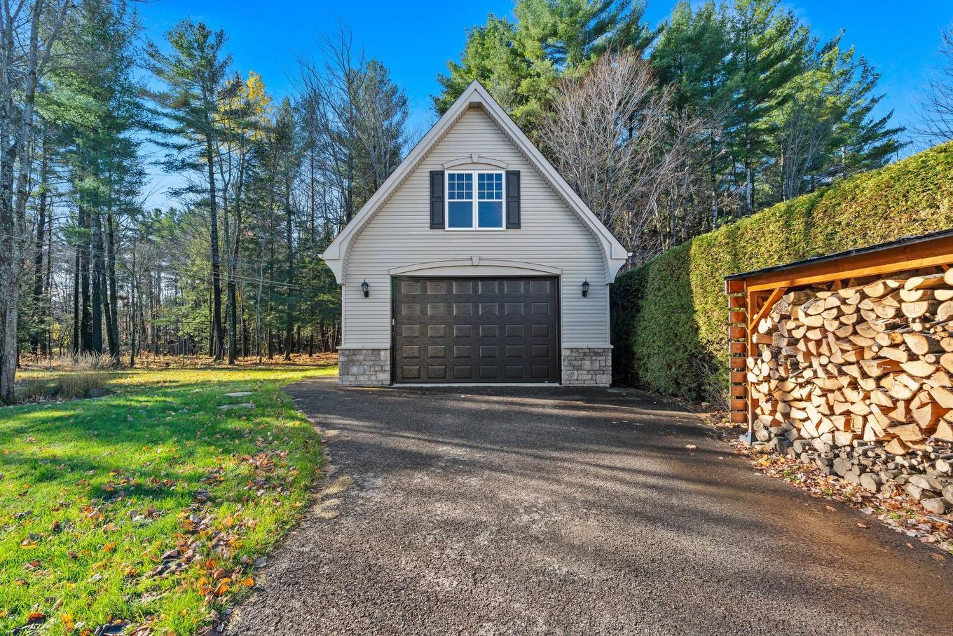 Garage - 1091 Rue Du Cardinal, Saint-Jérôme, QC - Outdoor