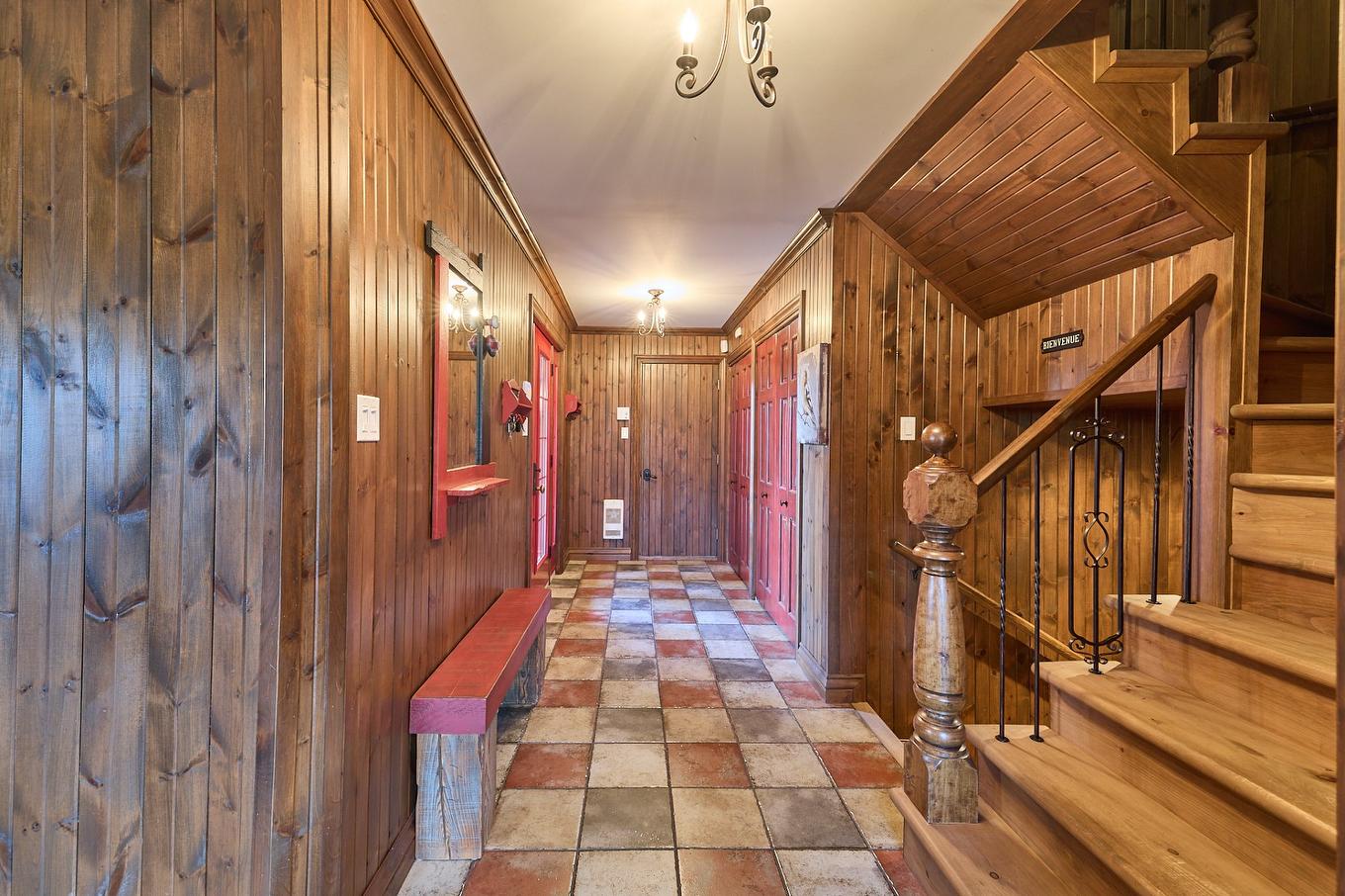 Staircase - 6265 Ch. Des Hauteurs, Sainte-Adèle, QC - Indoor Photo Showing Other Room