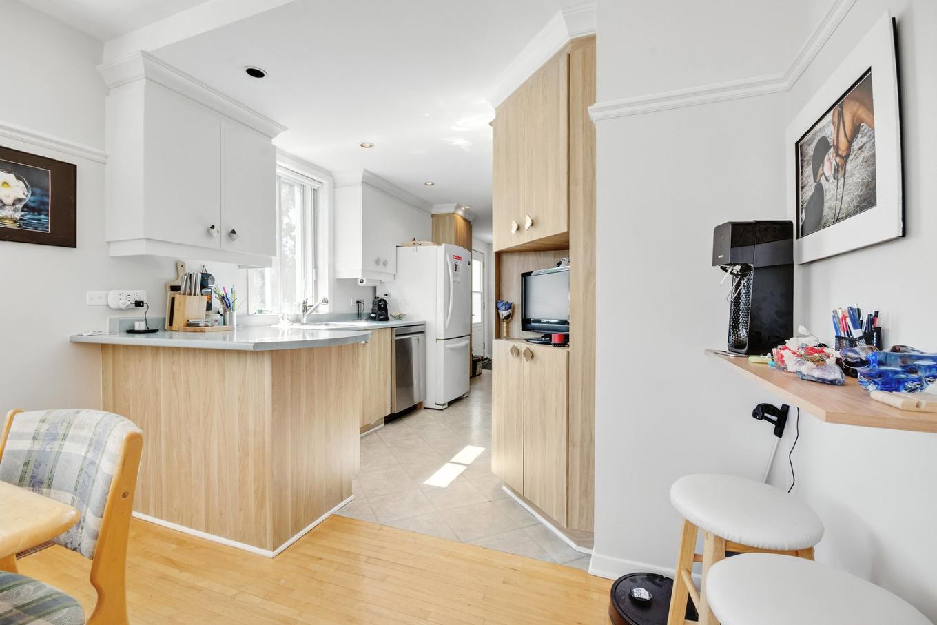 Cuisine - 54 2E Avenue N., Montréal (Pierrefonds-Roxboro), QC - Indoor Photo Showing Kitchen