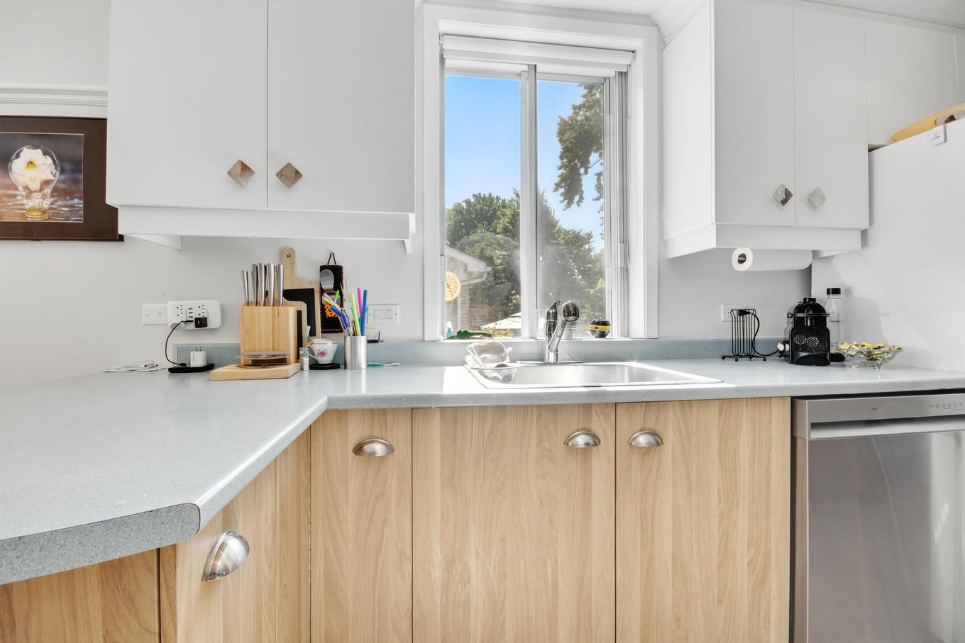 Cuisine - 54 2E Avenue N., Montréal (Pierrefonds-Roxboro), QC - Indoor Photo Showing Kitchen