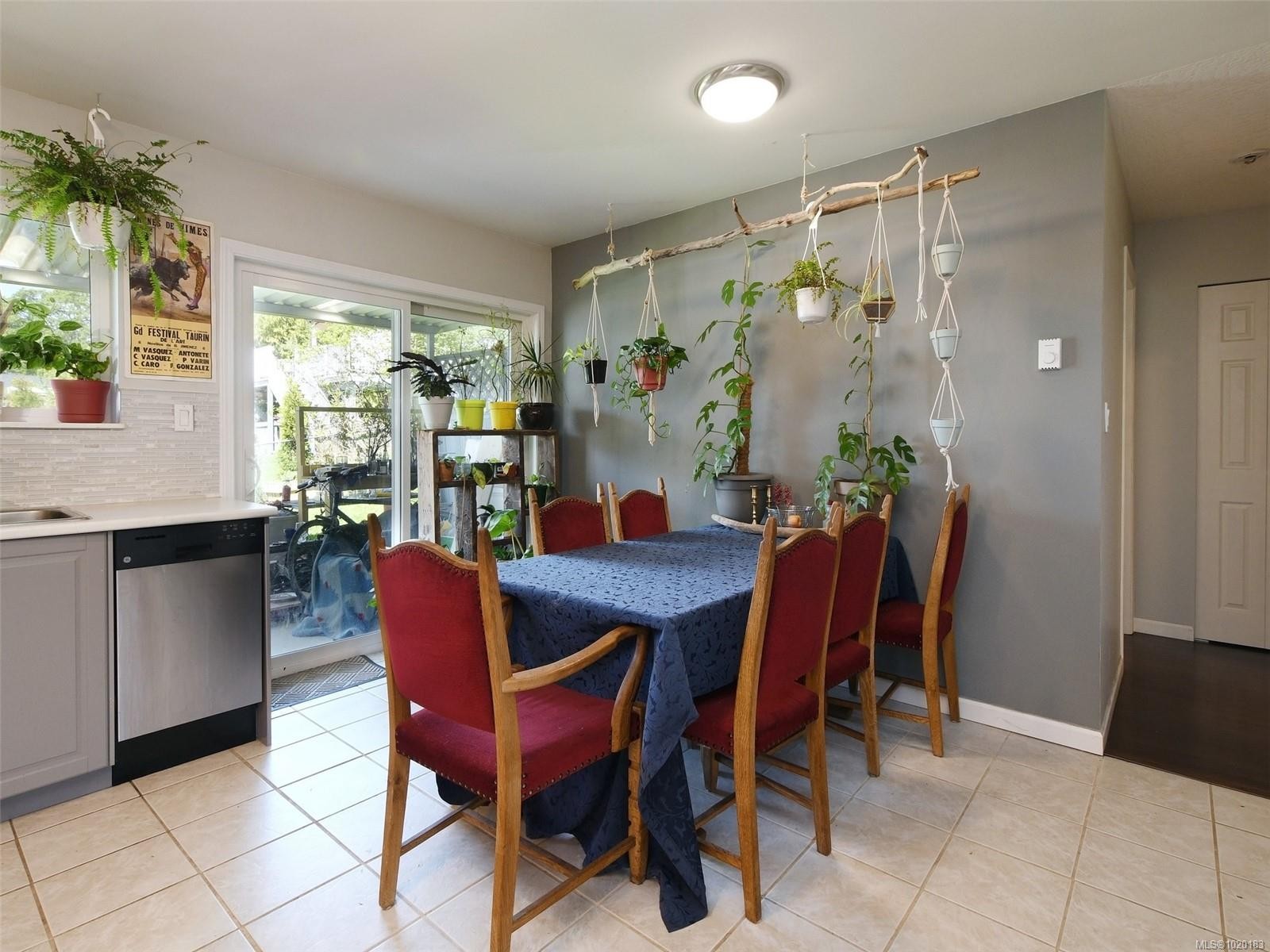 3944 Rainbow St, Saanich, BC