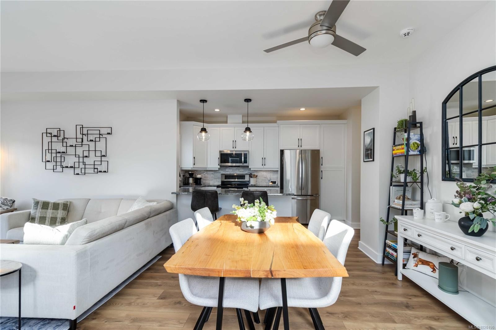 1182 Sikorsky Rd, Langford, BC