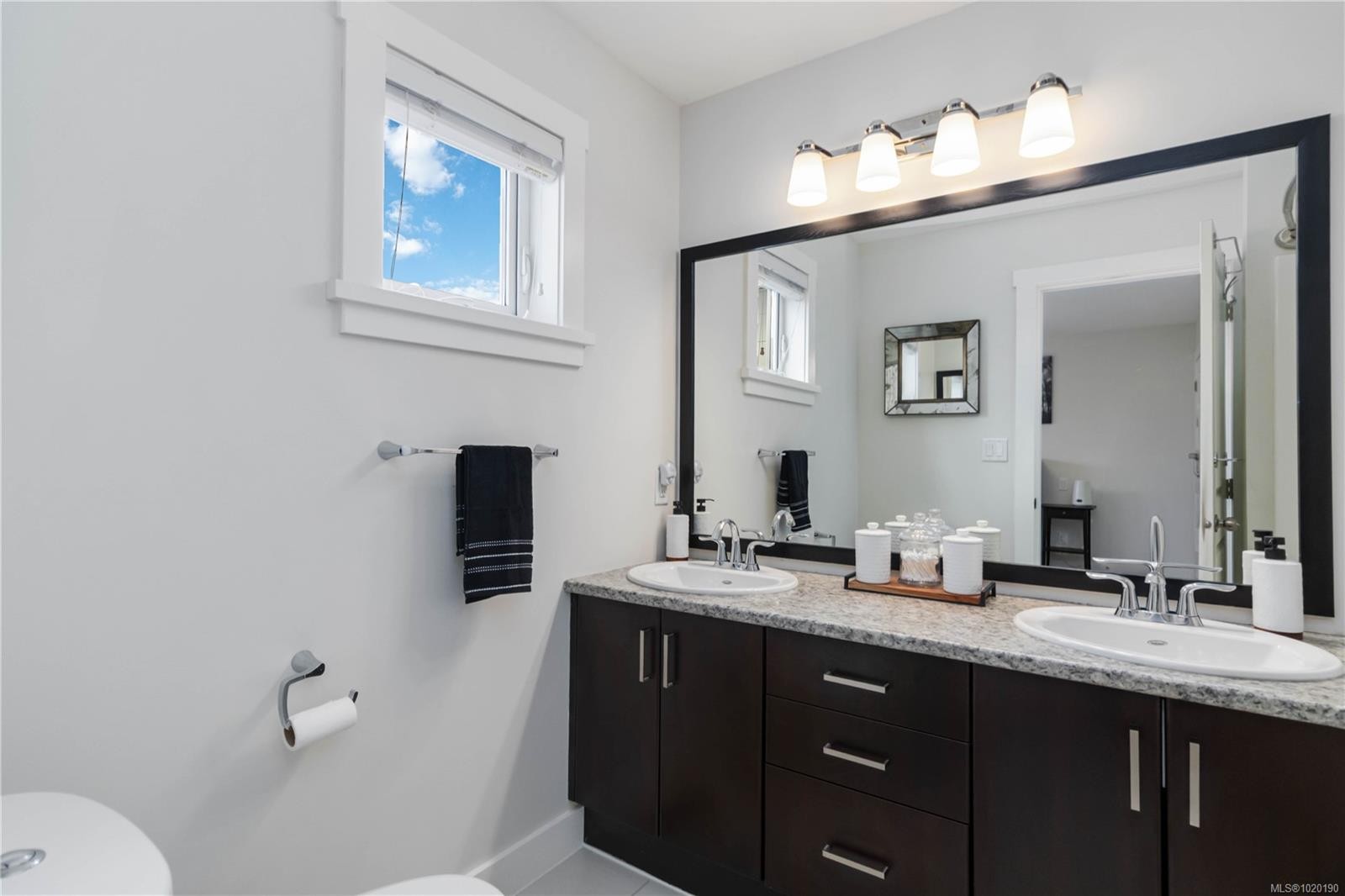 1182 Sikorsky Rd, Langford, BC