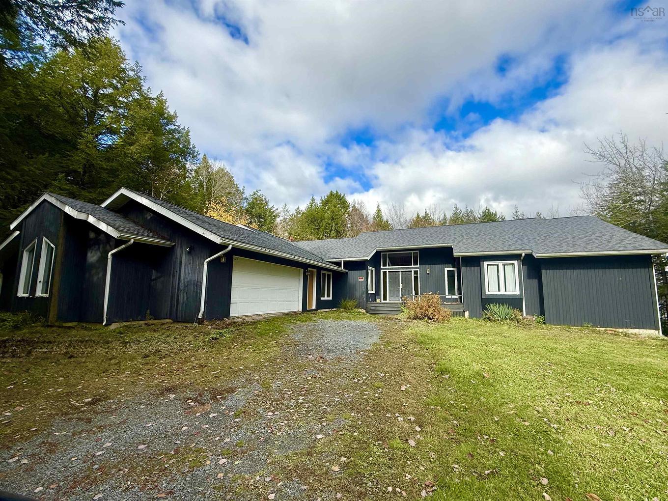 60 Lakeridge Drive, Beaver Bank, NS
