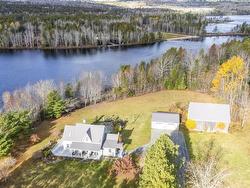 1563 New Ross Road Vaughan, NS B0N 2T0