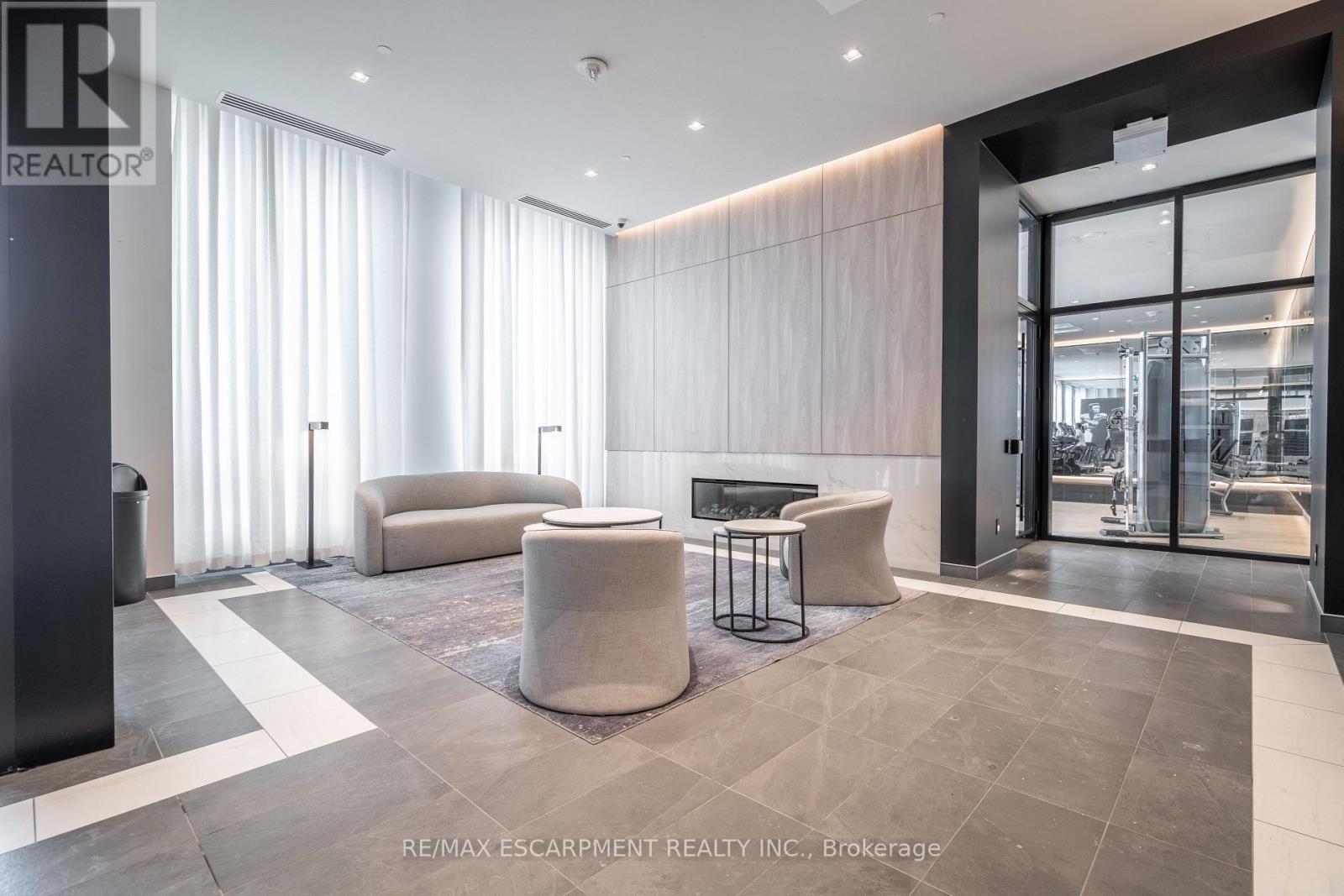 1504 - 1 Jarvis Street, Hamilton, ON - Indoor Photo Showing Other Room