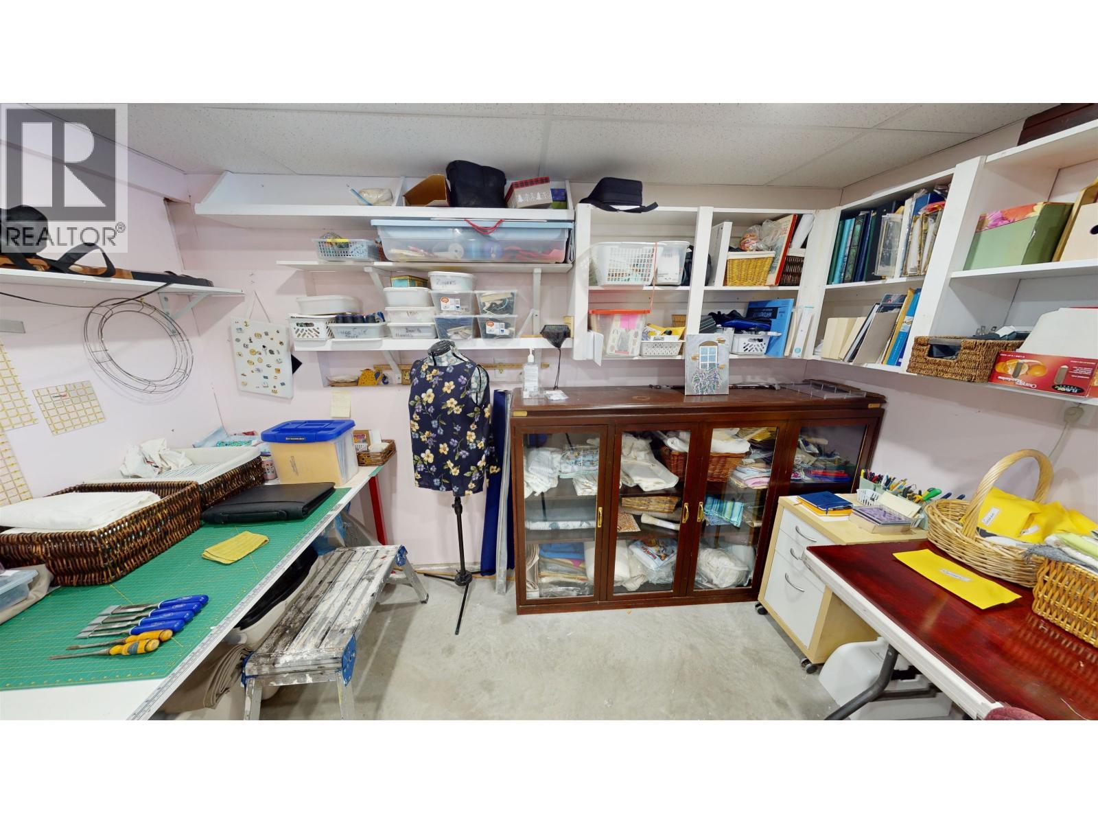 6627 Mcnolty Road, 100 Mile House, BC - Indoor Photo Showing Other Room