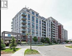 527 - 120 DALLIMORE CIRCLE Toronto, ON M3C 4J1