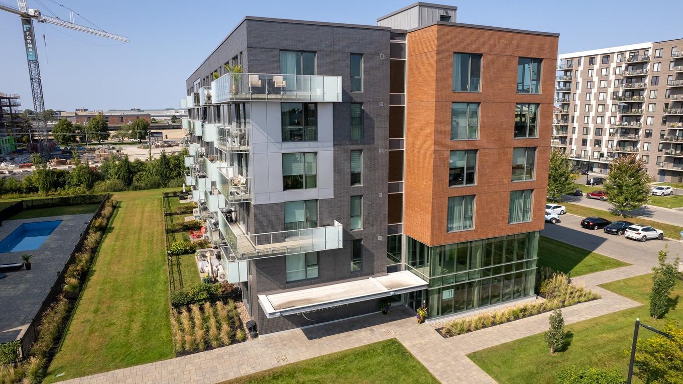 Photo aérienne - 308-11 Av. Gendron, Pointe-Claire, QC - Outdoor