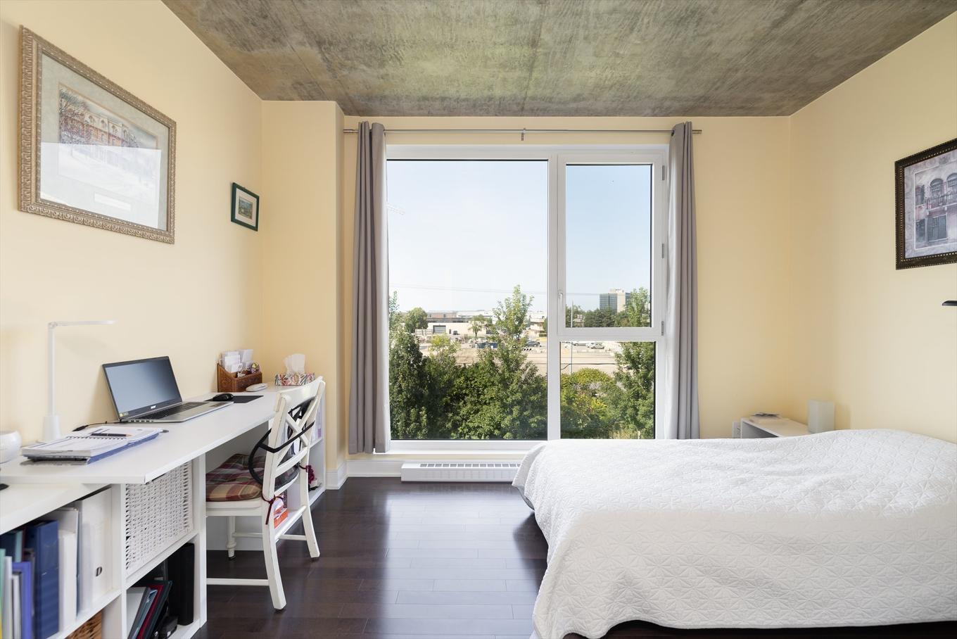 Chambre à coucher - 308-11 Av. Gendron, Pointe-Claire, QC - Indoor Photo Showing Bedroom