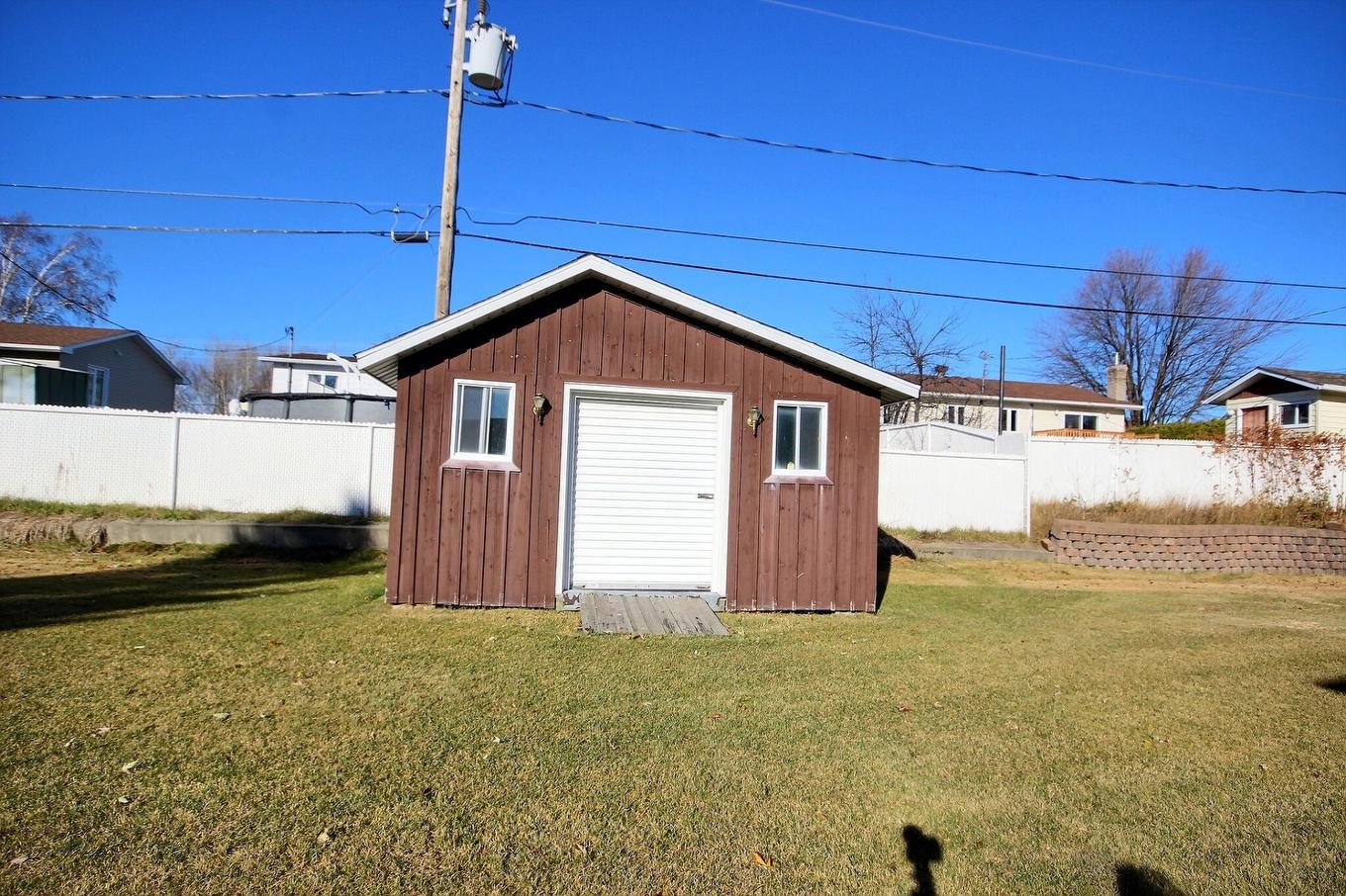 Garçonnière - 1455 Rue Vézina, Rouyn-Noranda, QC - Outdoor