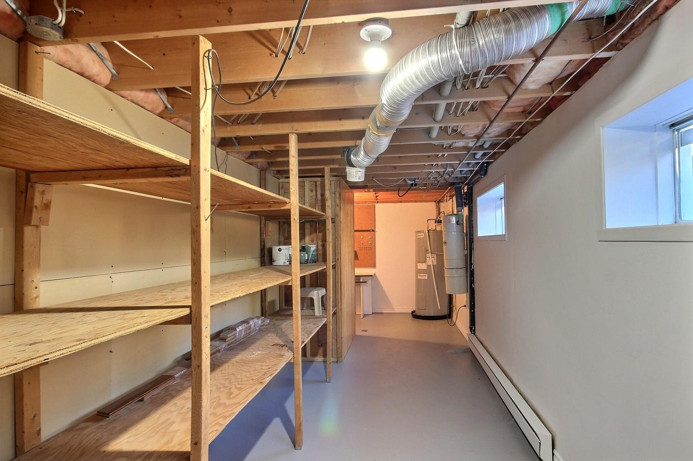 Rangement - 1455 Rue Vézina, Rouyn-Noranda, QC - Indoor Photo Showing Basement