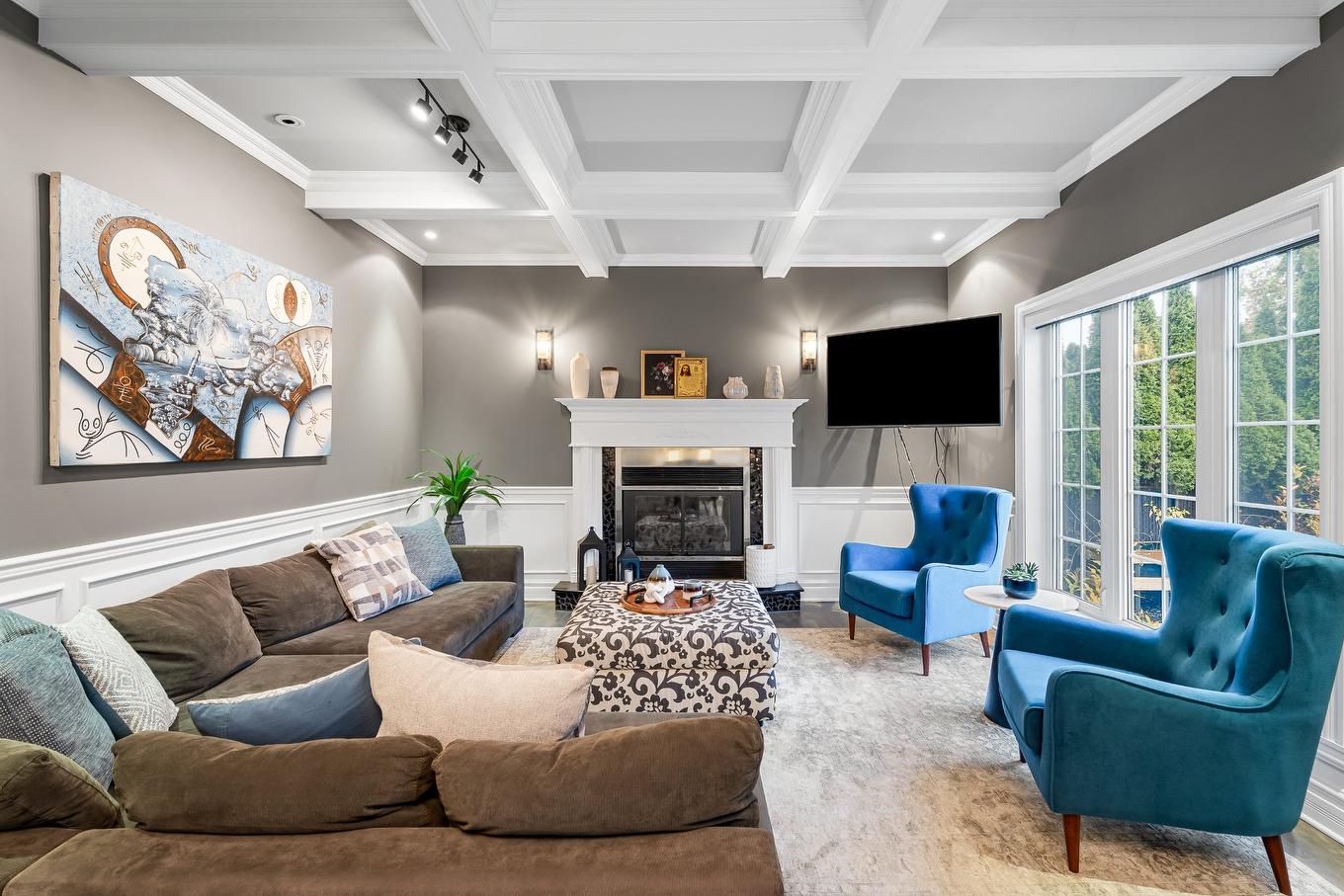 Salon - 1245 Boul. Mattawa, Laval (Fabreville), QC - Indoor Photo Showing Living Room With Fireplace