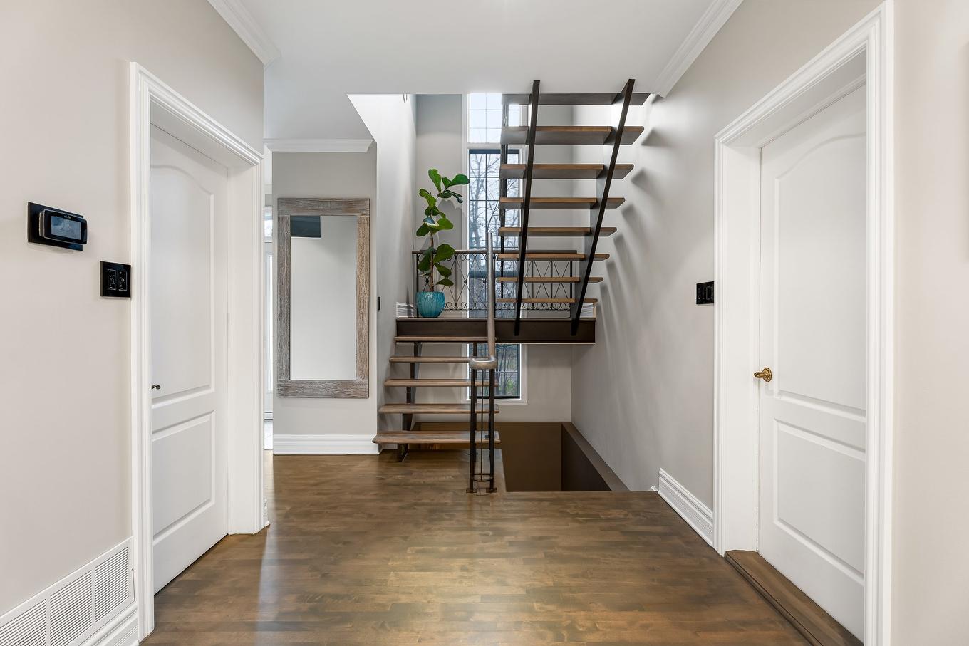 Hall d'entrée/Vestibule - 1245 Boul. Mattawa, Laval (Fabreville), QC - Indoor Photo Showing Other Room