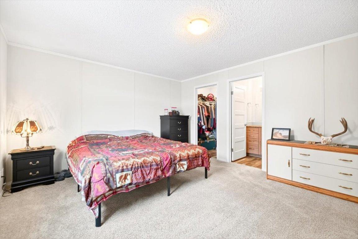 22 Wilderness Heights Drive, Elkford, BC