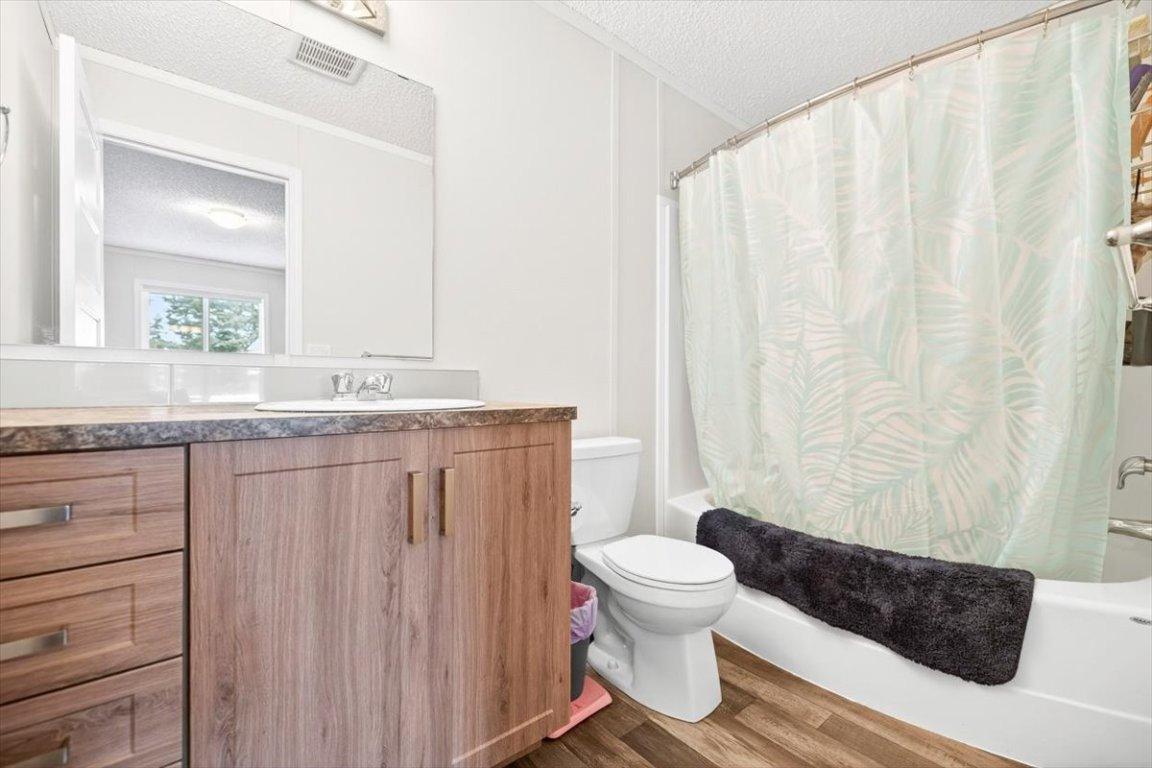 22 Wilderness Heights Drive, Elkford, BC