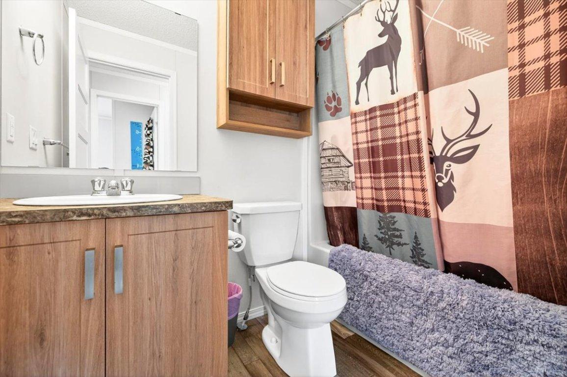 22 Wilderness Heights Drive, Elkford, BC