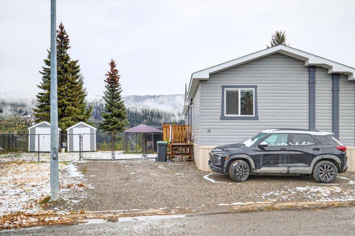 22 Wilderness Heights Drive, Elkford, BC