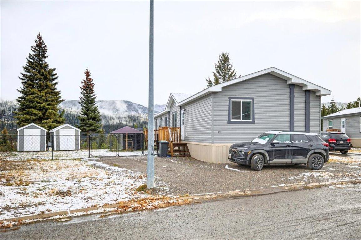 22 Wilderness Heights Drive, Elkford, BC