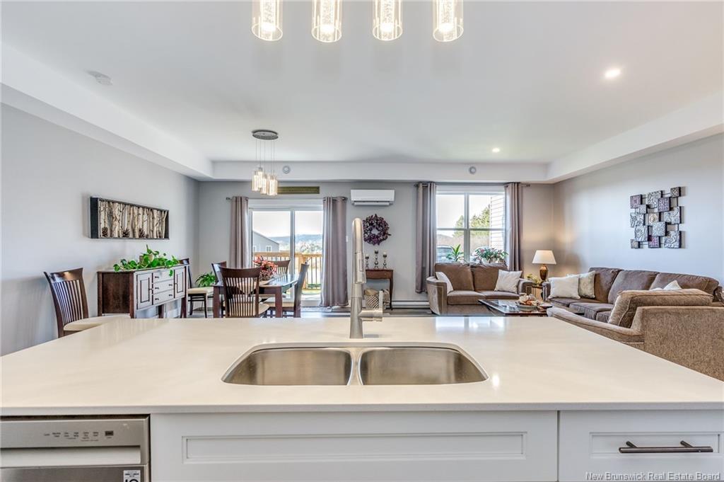102-79 Mapleview Dr, Hampton, NB