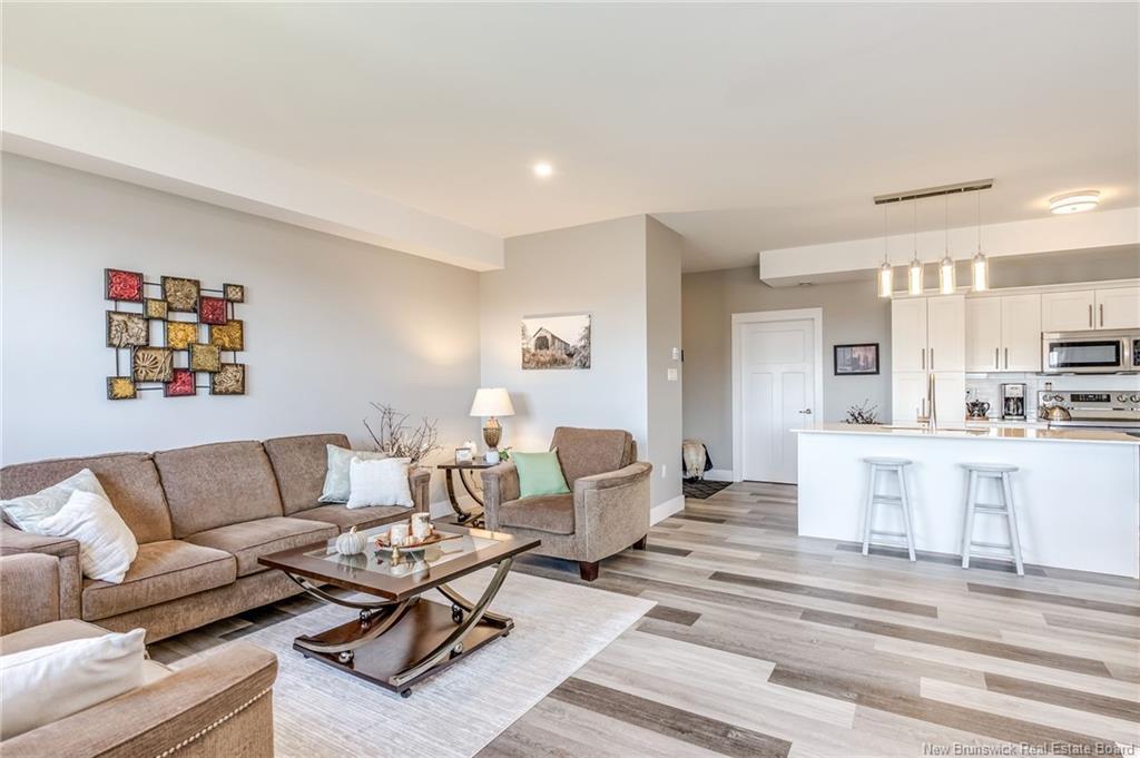 102-79 Mapleview Dr, Hampton, NB