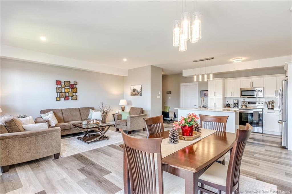 102-79 Mapleview Dr, Hampton, NB