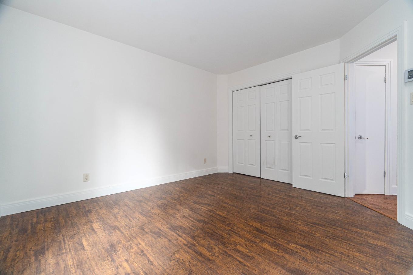 Primary bedroom - 205-145 Rue Du Ruisseau-Clair, Mont-Tremblant, QC - Indoor Photo Showing Other Room