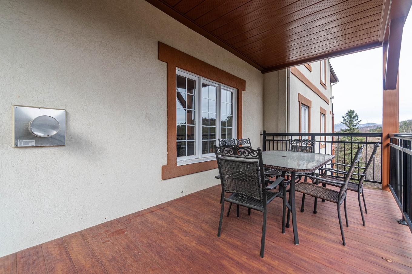 Balcony - 205-145 Rue Du Ruisseau-Clair, Mont-Tremblant, QC - Outdoor With Exterior