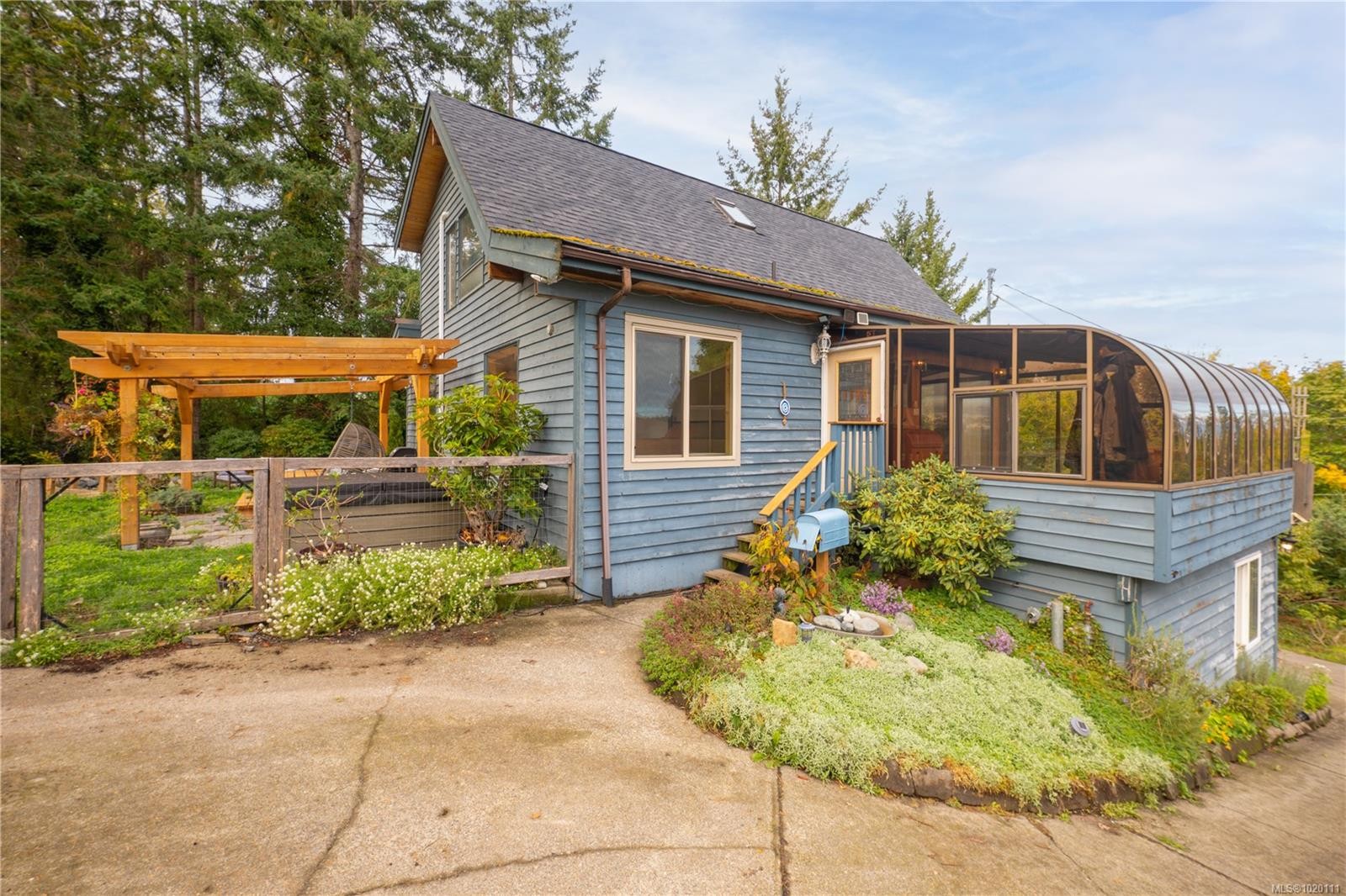 6869 Philip Rd, Lantzville, BC