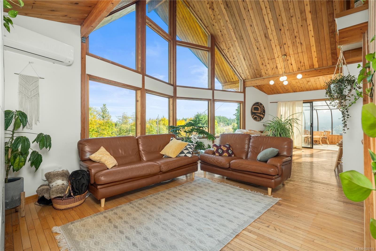 6869 Philip Rd, Lantzville, BC