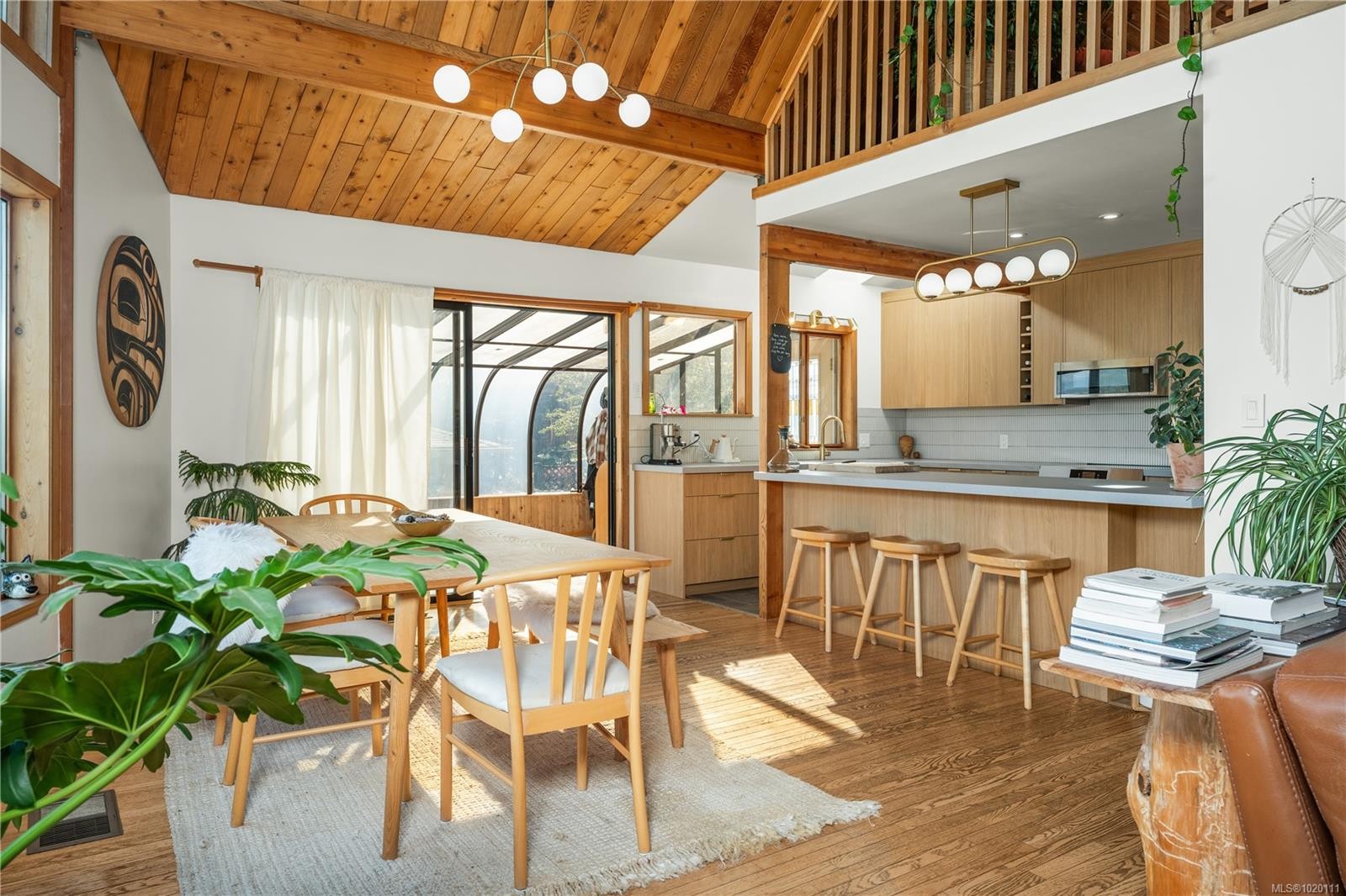 6869 Philip Rd, Lantzville, BC