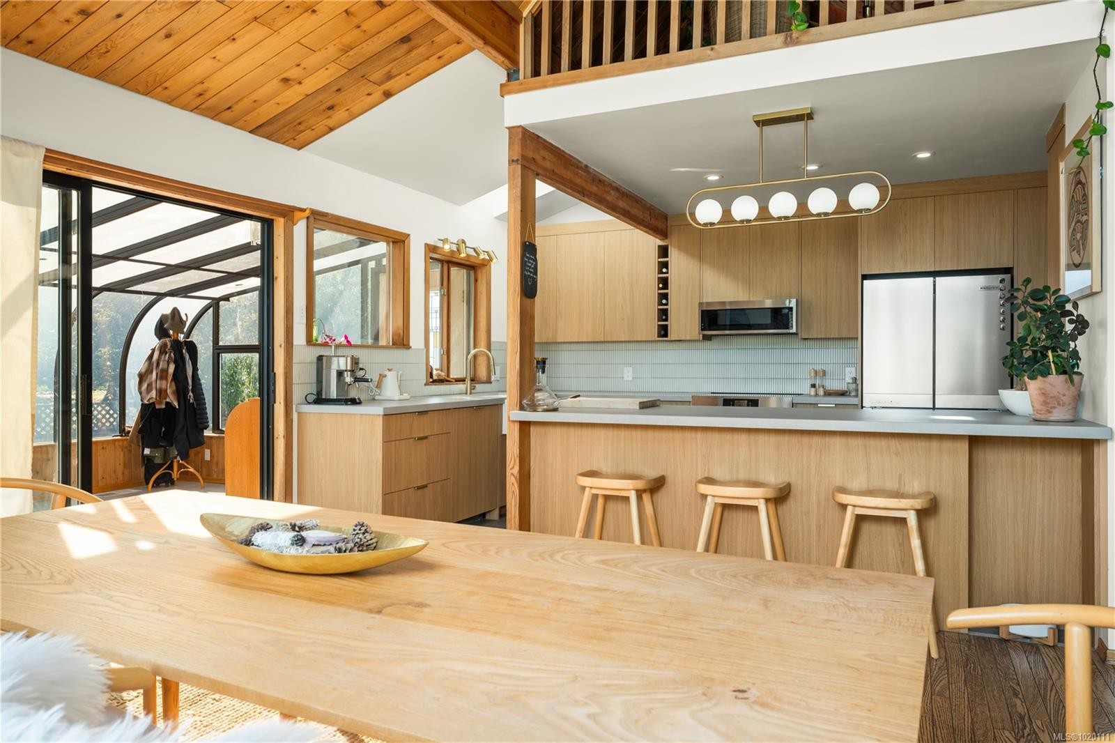 6869 Philip Rd, Lantzville, BC