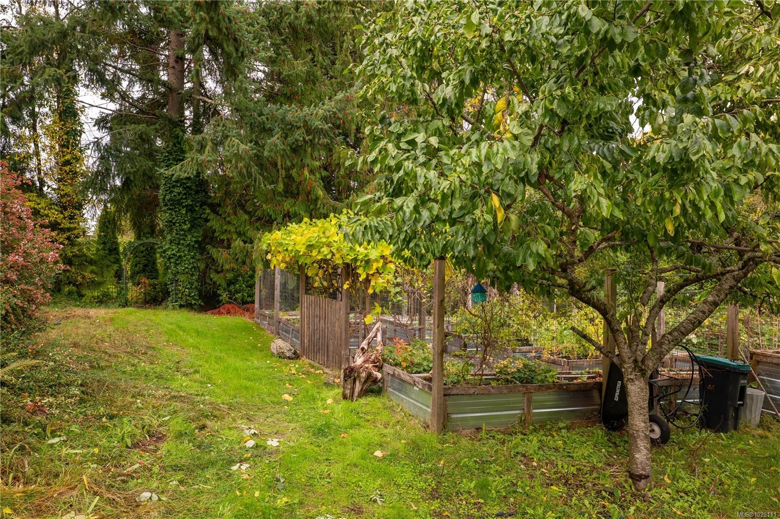 6869 Philip Rd, Lantzville, BC