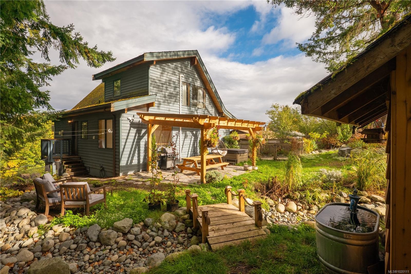 6869 Philip Rd, Lantzville, BC