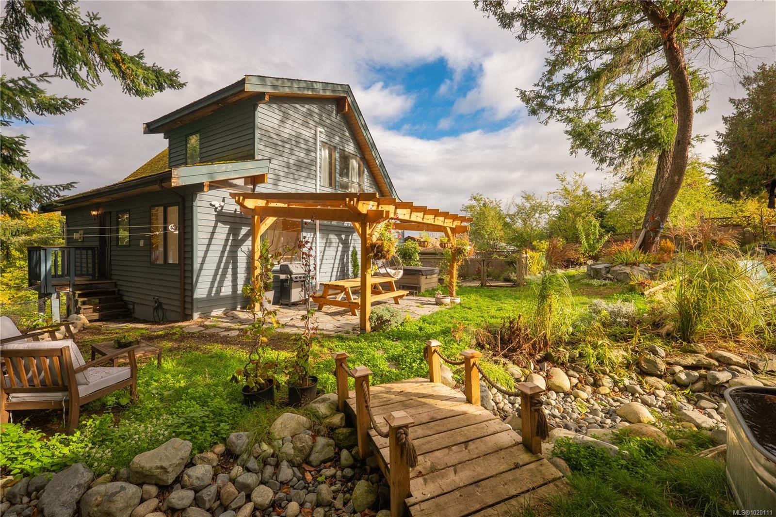 6869 Philip Rd, Lantzville, BC