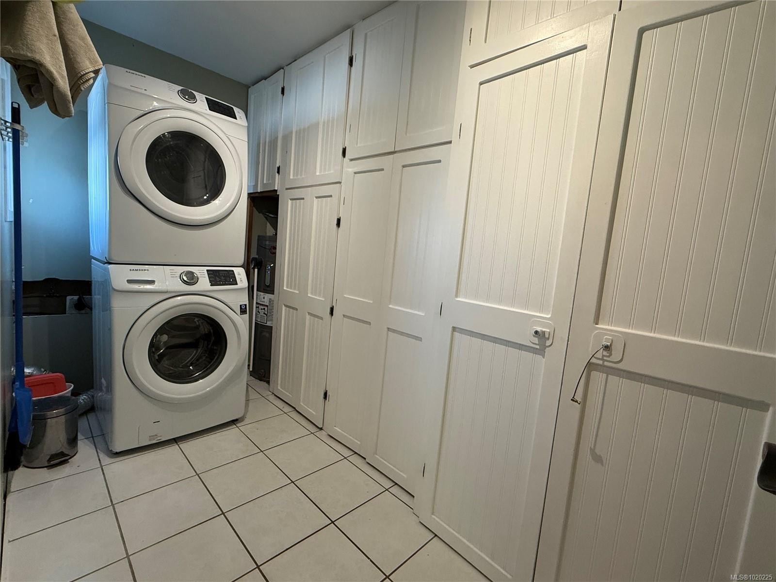 6144 Edgehill Pl, Duncan, BC