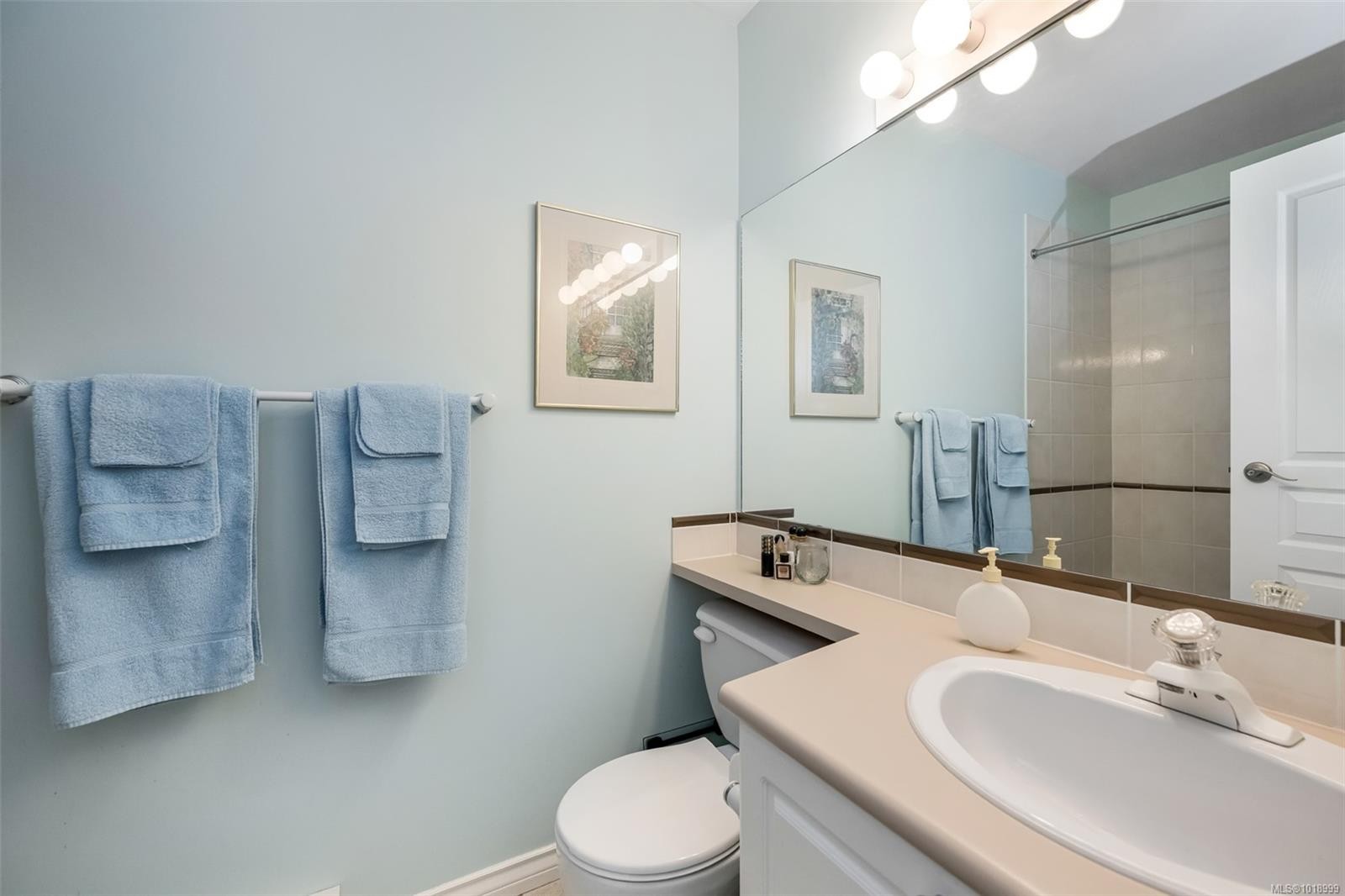 29-520 Marsett Pl, Saanich, BC