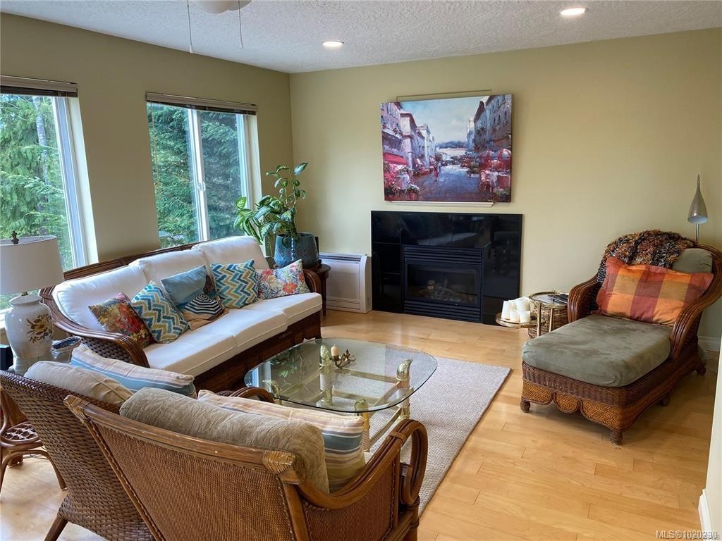 1731 Dar'S Pl, Qualicum Beach, BC