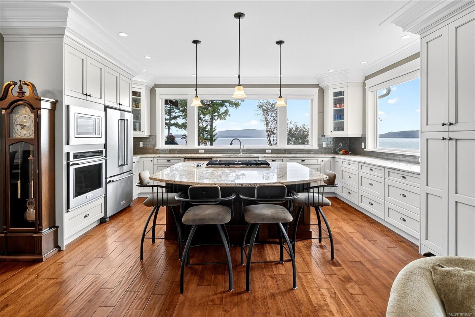 2851 Whiskey Point Rd, Mill Bay, BC