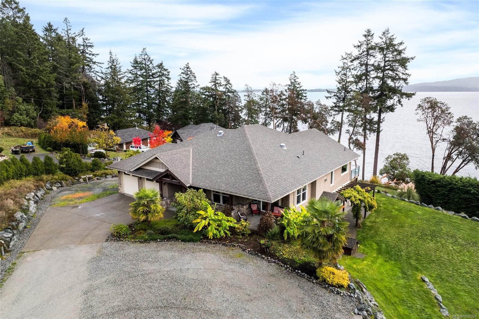 2851 Whiskey Point Rd, Mill Bay, BC